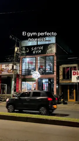 El gym perfecto si existe y se llama SaiyaGYM 👏  . . #gym #saiyagym #gymrat #goku #vegeta #metas #popayan #gimnasio #dbz #esencia #anime 