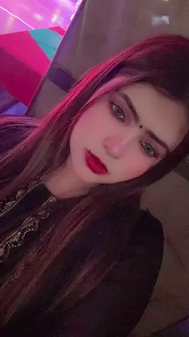 #dubai_dxb_uae #dubai_dxb_uae🇦🇪 #🫴🏻🥀🖤