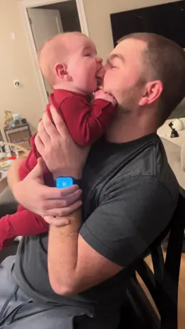 Baby kiss 🥰#tiktok #foryou #funny #fyp #baby #cutebaby 