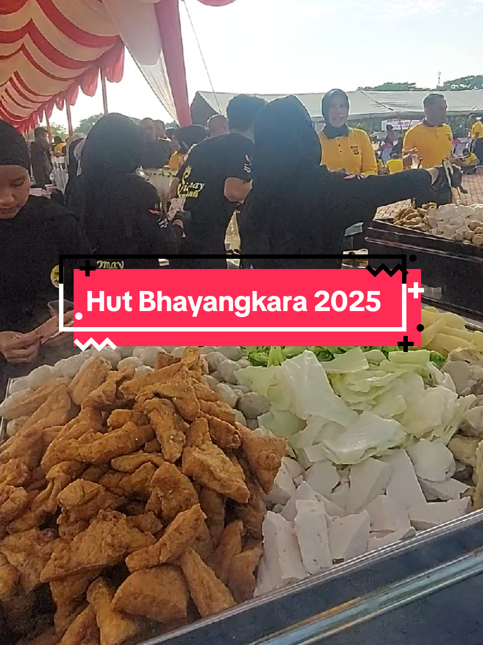 gasspoll kita  buka 3 kukusan untuk menyiasati antrian panjang#fyppppppppppppppppppppppp #fypシ゚viral #xybca #siomaysultan #bandaacehtiktok #blangpadang 