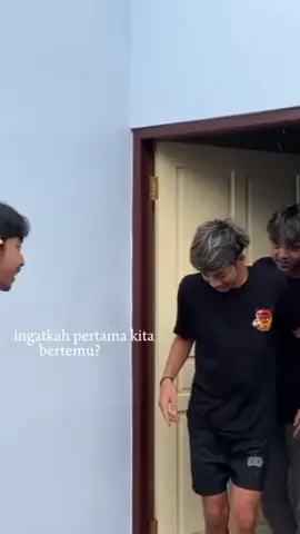 10-10-2023 masih dengan orang yang sama yaitu si tengil dan lucu itu adalah @ʀᴇᴢᴢᴀᴀ  #luki_reza #rezagwsm #masrezaserotoptv #luckyrezakurnia #serotop_tv #gwsm_editz #garudawisnusatriamuda  #fypage #masukberandafyp #mots? #xyzbca #4you #fyppppppppppppppppppppppp 