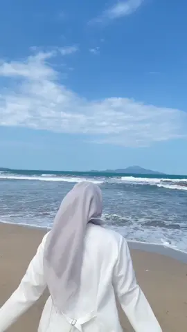 Pantai dan kenangannya #CapCut #pantai #sedvibes🥀 #masihdenganmu #fyp 
