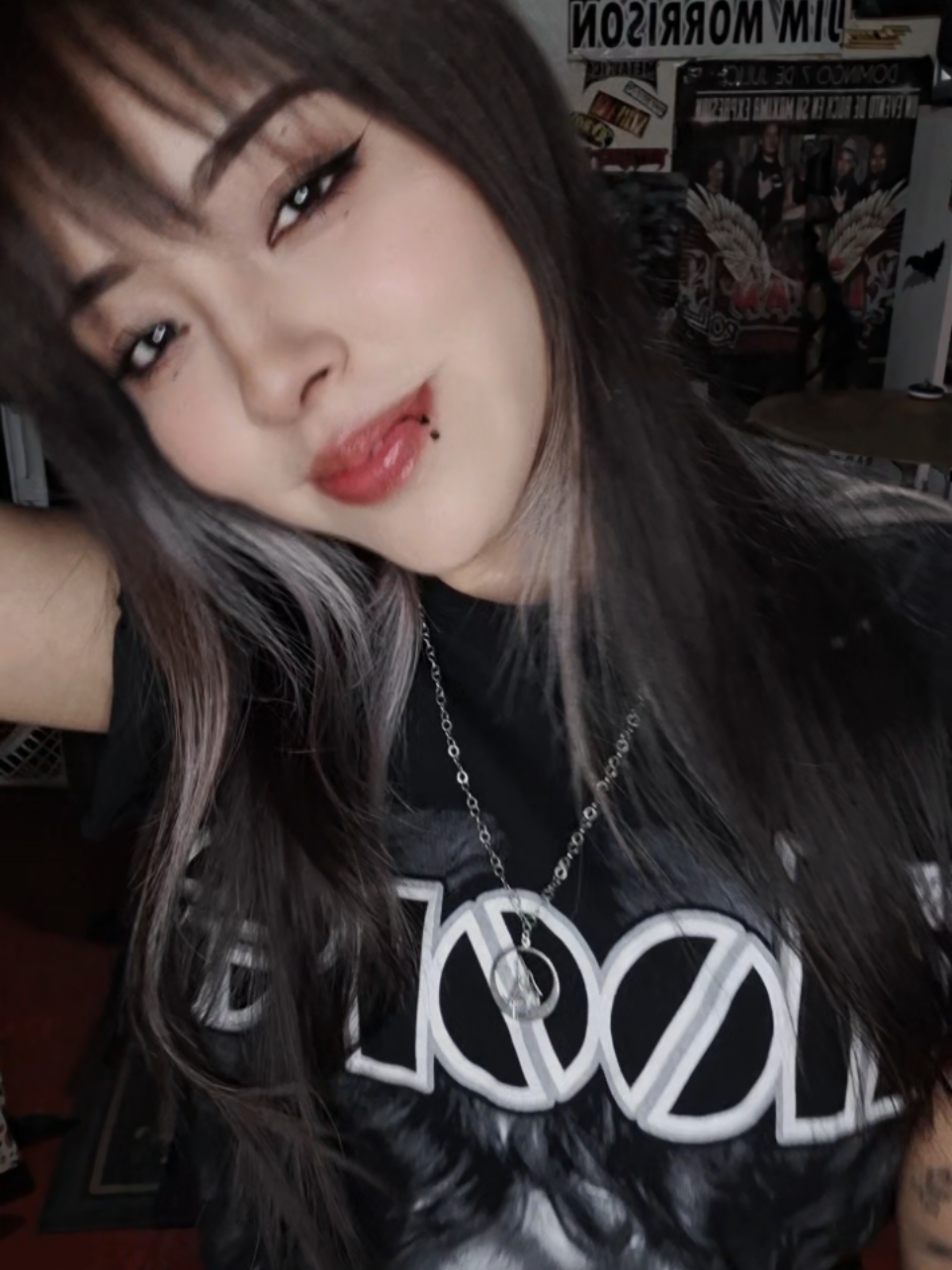 esta rola me la habían pedido mucho por acá, saludos bandita🤘🏻☄️#konnecte  #wacareandomariposas  #rockerita  #rockmexicano #rockurbano 
