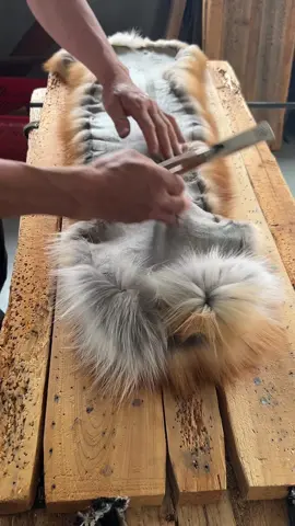 I like my job,.It’s very interesting. And you?#Janefur#furcoat#furfactory #fashionable#double#leatherjacket#men#foxfurry#vintagefurs#furwoman#furjacket#winterfur#wintercoat#luxuryfur#furfashion#furlove#realfur#xxlfur#bigfur#fluffyfur#highquality#CHIC#sheepskincoat#AW24#Furlove#furfashionguide#furloversunite#furstyle 🌍🌍For more information,please click: https://www.janefur.com or http://www.jfur.en.alibaba.com   You can contact us through any of the folllowing platforms to ask questions about any of our products. We will help you as soon as possible！  ✨✨WhatsApp:008615068322633，to get wholesale price 📲📲 DM or WhatsApp/wechat：+86 15888306568 📩📩Email: Jane@janefur.com Welcome to make orders！