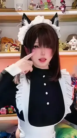 Who ordered the seven shake  (・Д・)」 #Maid#DisdainfulFace#Yan Xinli#7zaishaoke4#meatleg  #小柚奈 #koyuna2 