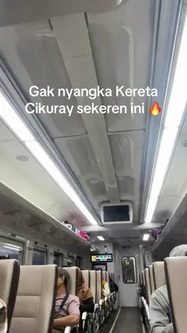 Menyala Kereta Cikuray 🤩 |#xyzbcafypシ #bismillahfypシ #keretaapiindonesia #kacikuray #cyzbcafypシ #keretaapigarut #naikkeretaapituttuttut #keretaapicikuraygarutjakarta #videokeretaapi #keretacikuray 