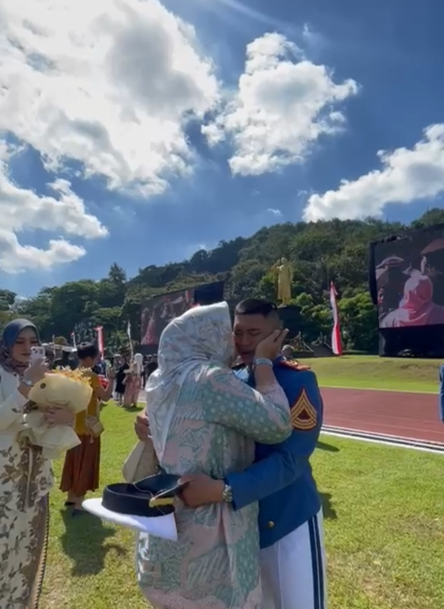 Alhamdulillah TUPDIK 2024/2025 #tupdik2025 #tni #akademimiliter #anaknegaracalonpemimpin #fyp #tarunaindonesia #tarunanusantara #trending #magelang #taruna2025 #izinsenior 