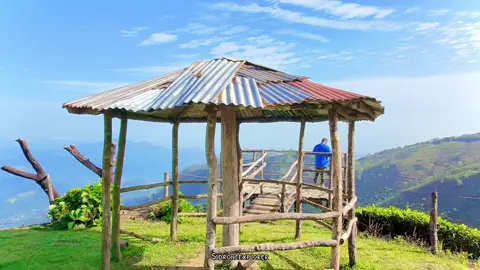 මේ වගේ හැන්ගුන තැන් ලංකාවෙ තව කොච්චර ඇතිද ? #sldroneexplorer #Travel #virel #nature #Dronevideo #drone #srilankan_tik_tok🇱🇰 #srilanka #dji #diyanagalaviewpoint #දියනගල #බදුල්ල