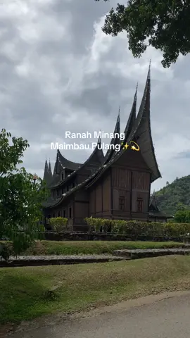 Ga bosan bosan kalo soal wisata di Ranah Minang✨💫🤩  Mau tanya info lebih lanjut atau mau konsultasi dulu langsung whatsapp kita ya‼️ www.wasap.my/6285363931010 https://wa.me/6282219220552 #ranahminang #sumbar #rancakbana #tourtravel #travelbukittinggi #wisatabukittinggi #wisatapadang 
