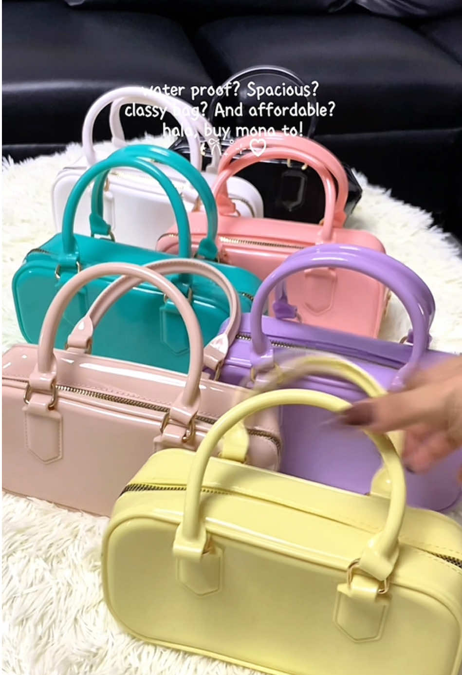 Jelly bag supremacy, napakaganda😩🥰😍 #bag #jellybag #affordablebag #mumubag #cutebag #classybag #bagforwomen #bagrecommendation #fyp 