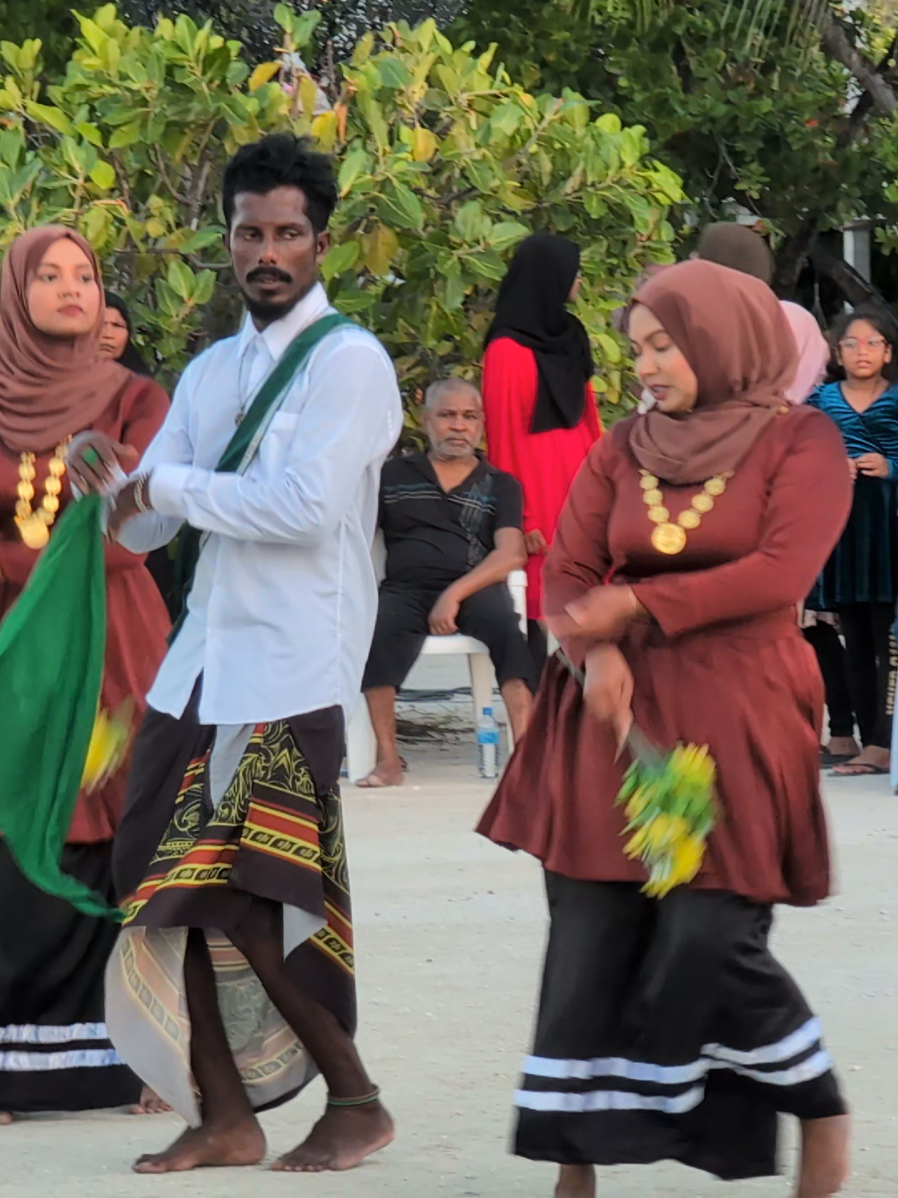 Eid Dance #salaamfolhudhoo #DanceTok #FYP #TikTokDance #DanceChallenge #GrooveCheck #ViralVideo #TrendingDance #maldives 