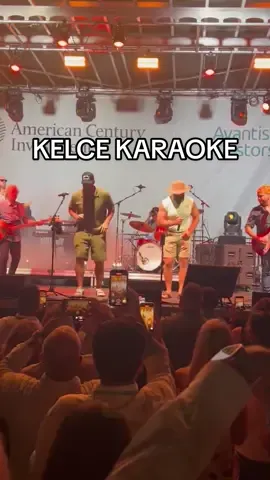 Those Kelce brothers know how to put on a show 👏🔥 (via J810Anderson/X) 