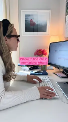 A highly requested video of where I find new opportunities! This is where I get an overview over new internships and entry-level positions in the field of IR 👩🏼‍💻 #ir #internationalrelations #searchforjobs #internships #entrylevel #vacancies #opportunities #students #diplomacy #diplomat #humanrights #development #humanitarianaid #un #ngos #igos 