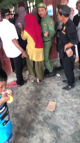 hmmmm