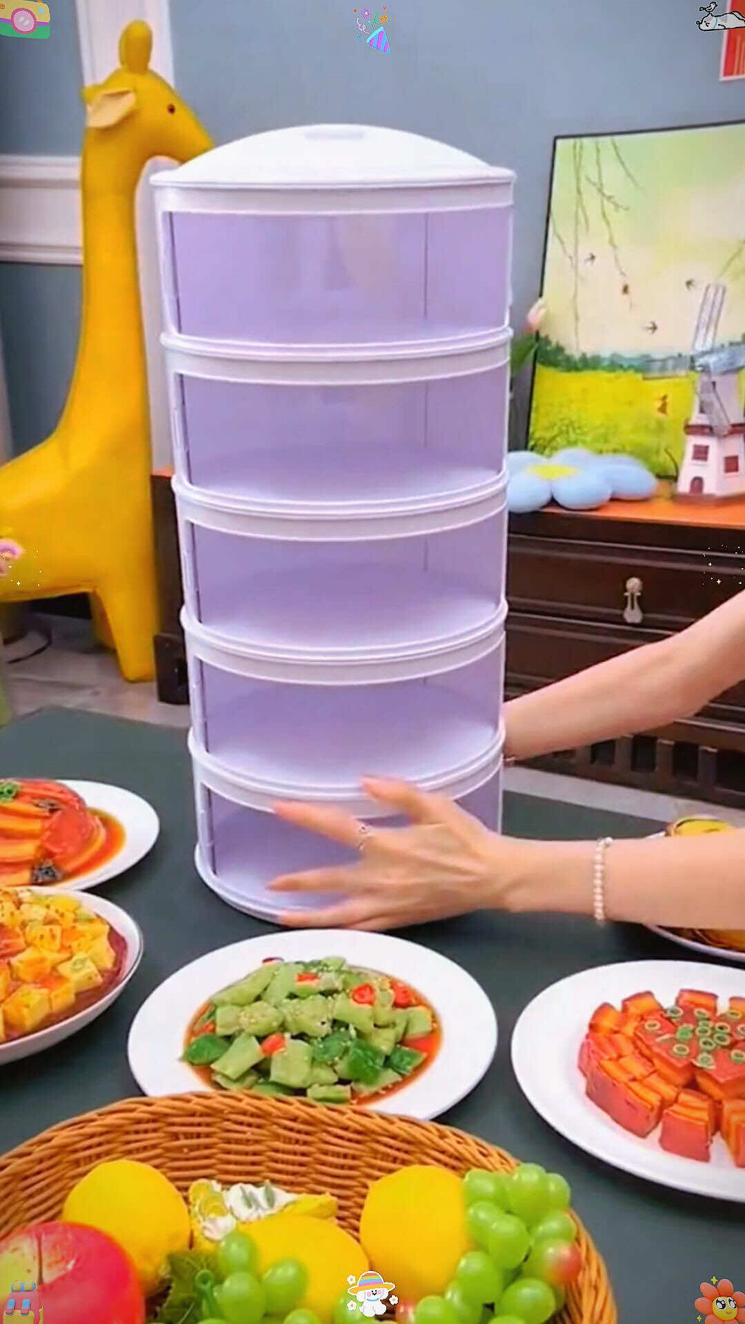 Food storage stackable Plates. Aesthetic na lagayan ng mga tirang pagkain at snacks Click the yellow basket #KitchenHacks #foodorganizer #budolfinds #stackableorganizer #Fyp #tiktokshop #capcut