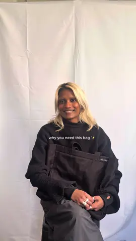 You NEED this bag - the perfect work and uni and everyday bag! Fits everything ⭐️⭐️ #unibag #totebagwithpockets #totebag #workbag #totebagwithpockets #sustainablefashion #Sustainability #melbourne 