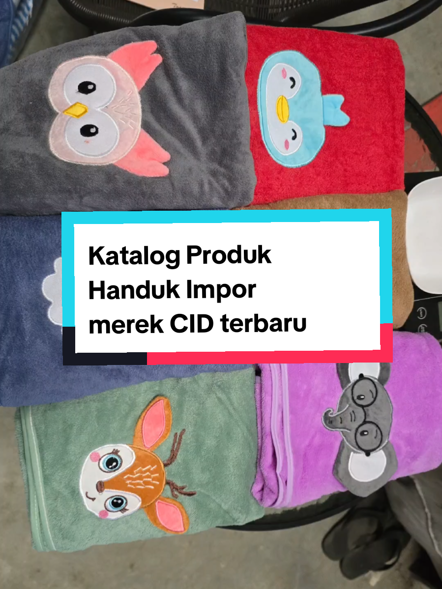 Untuk setiap barang yang Aura terima akan di random check dulu 1-1 untuk memastikan warna, seri per lusin plastik, kualitas bahan dan gramasinya.  Kami akan memastikan kualitas yang kami kirim sesuai dengan dokumentasi.  Jadi buat kamu yang mempercayakan kepada Aura ga usa khawatir ya, Aura bantu pantau. yuk boleh chat Aura ya untuk tanya2 lebih lanjut.  #handukimpor #handukcid #handukmayson #ihramsahara #handukmicrobulu #handukmicrofiber #handukkatun 