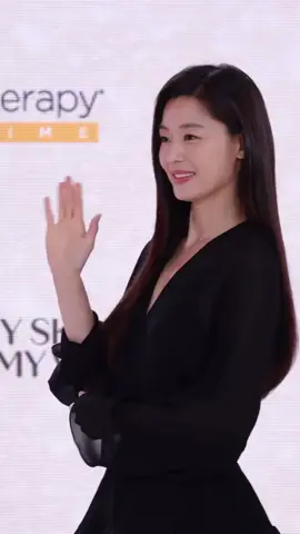 2025.07.11 Jun Ji Hyun 1981 tại sự kiện của Merz Aesthetics hôm nay. #junjihyun 