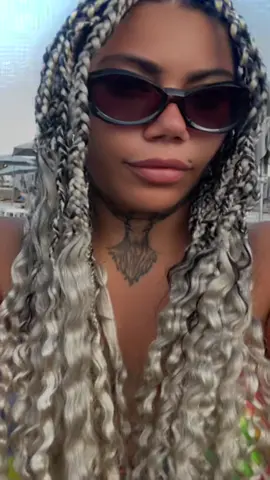 💇🏽‍♀️ “Quand la coiffeuse capte ton style à la perfection… Merci encore pour ton talent 🫶🏽🔥” #T#TressesPiquéLâchéB#BraidsOnFleekM#MerciCoiffeuseF#FeelingGoodP#ProtectiveStyleB#BlackGirlMagicselectstyle  