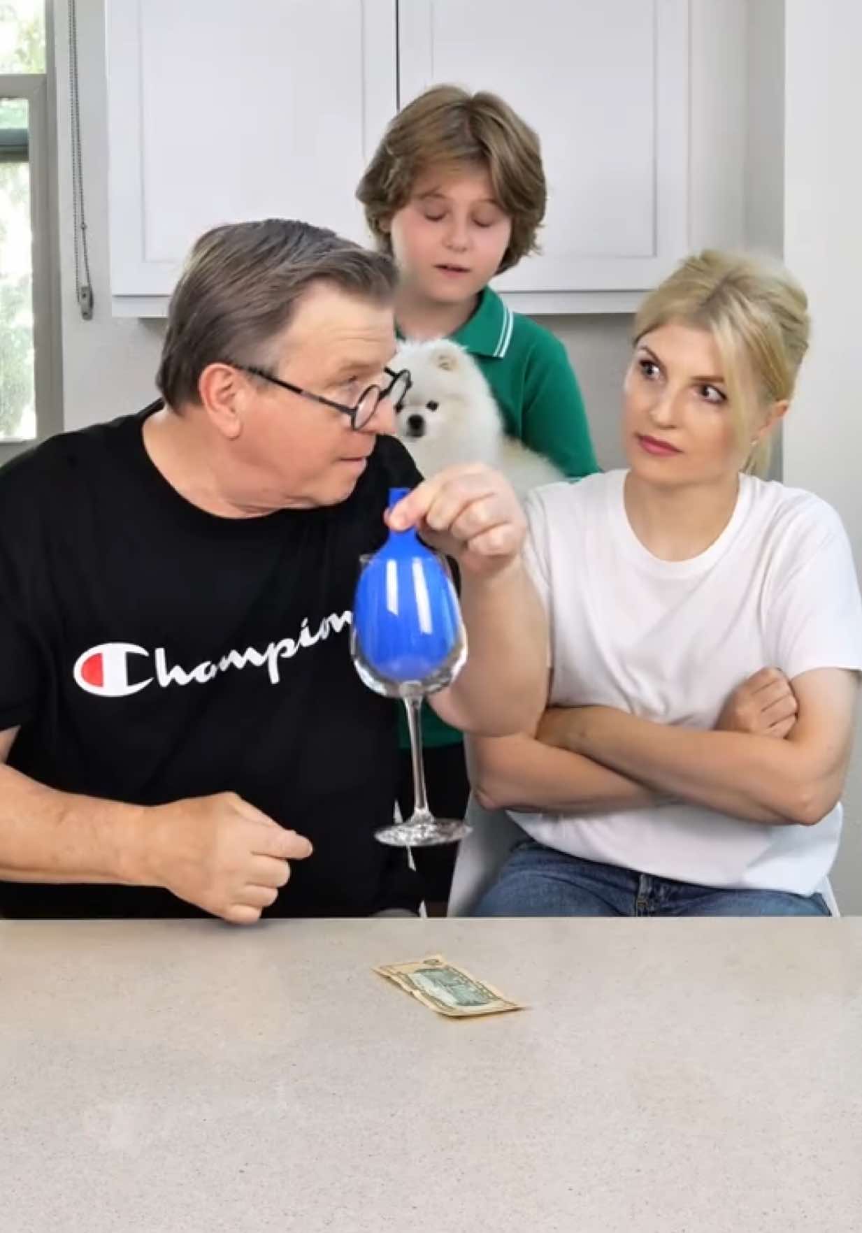 You will not believe what he did next 🤯💵 #funnyvideo #funny #money 