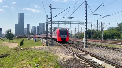 Ласточка ЭС1 дубль из Смоленска на перегоне Фили - Москва-Пассажирская-Смоленская #споттинг #train #trainspotting #railways #лето #ласточка #путешествия 