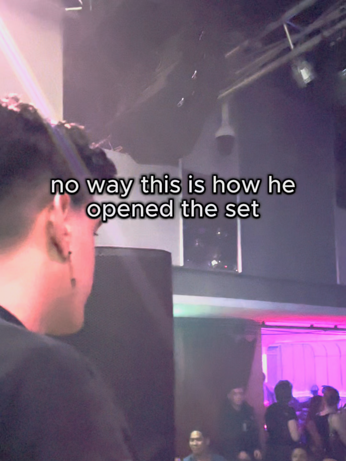 TW:epilepsy. dj pranks the crowd with washing machine sound #djprank #pranks #hardstyle #remix #djmeme 