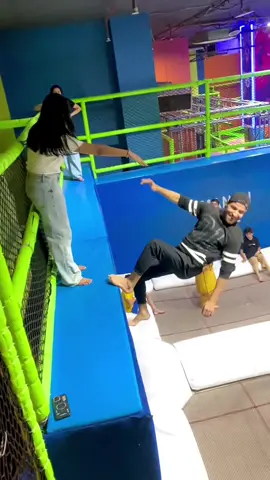 Amanah mall trampoline park kon kon Ana chata hai guys 🤩🤩🥰#viralvideo #foryoupage🤯 