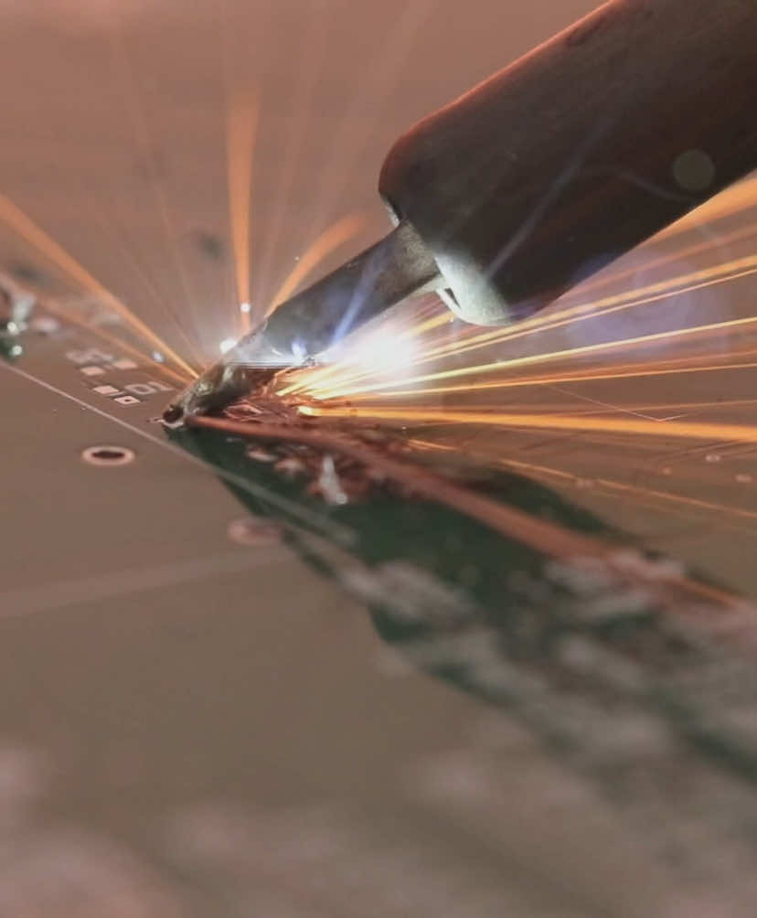 Engineer’s worst nightmare… #engeneeringmemes #electrical #pcb #engineering #pcbway 