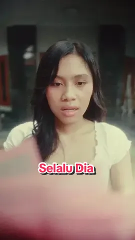Pernah ga sih, lu udah sama seseorang,tapi yang lu inget cuman dia yang ada di masa lalu.. #fyp #trending #beranda 
