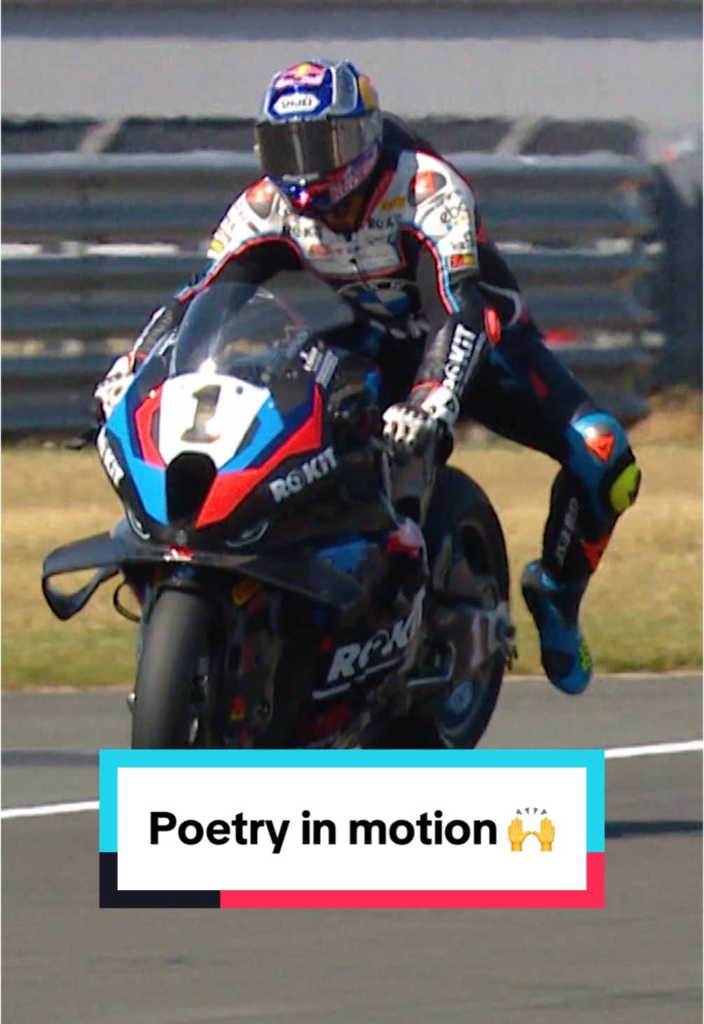 Pure poetry ✨😮‍💨 #UKWorldSBK 🇬🇧 #WorldSBK #motorcycle #Motorsport #racing   #sportsontiktok   