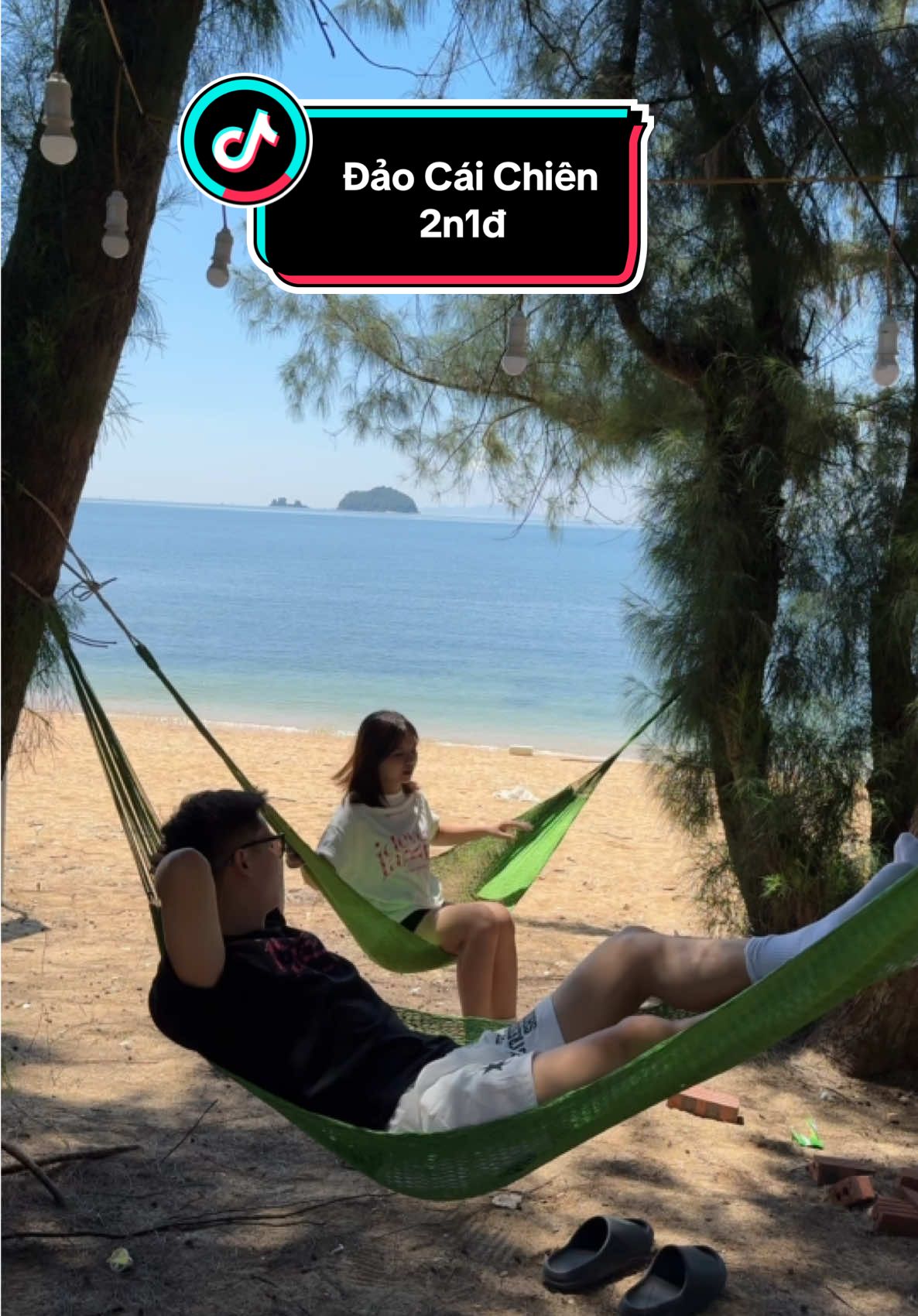Đi biển đi kẻo hết mùa hè 🏖️ #couple #trenddulich #traveltiktok #coupletravel #daocaichien #traveltrend #couple #travelvlog 