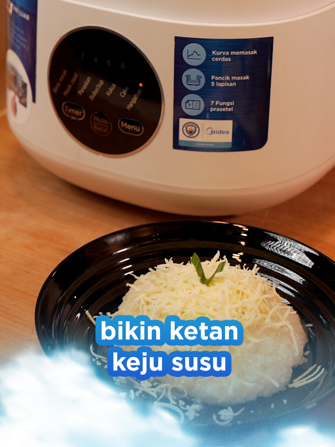 Banyak opsi makanan enak yang bisa kamu bikin sendiri, cuma modal Rice Cooker, salah satunya ketan susu!  Tinggal masukin, tunggu matang, jadi deh cemilan manis anti ribet~ Langsung checkout sekarang, biar rice cooker kamu gak cuma buat nasi doang! 🛒✨ #midea #mideaindonesia #Homeliving #lifehacks
