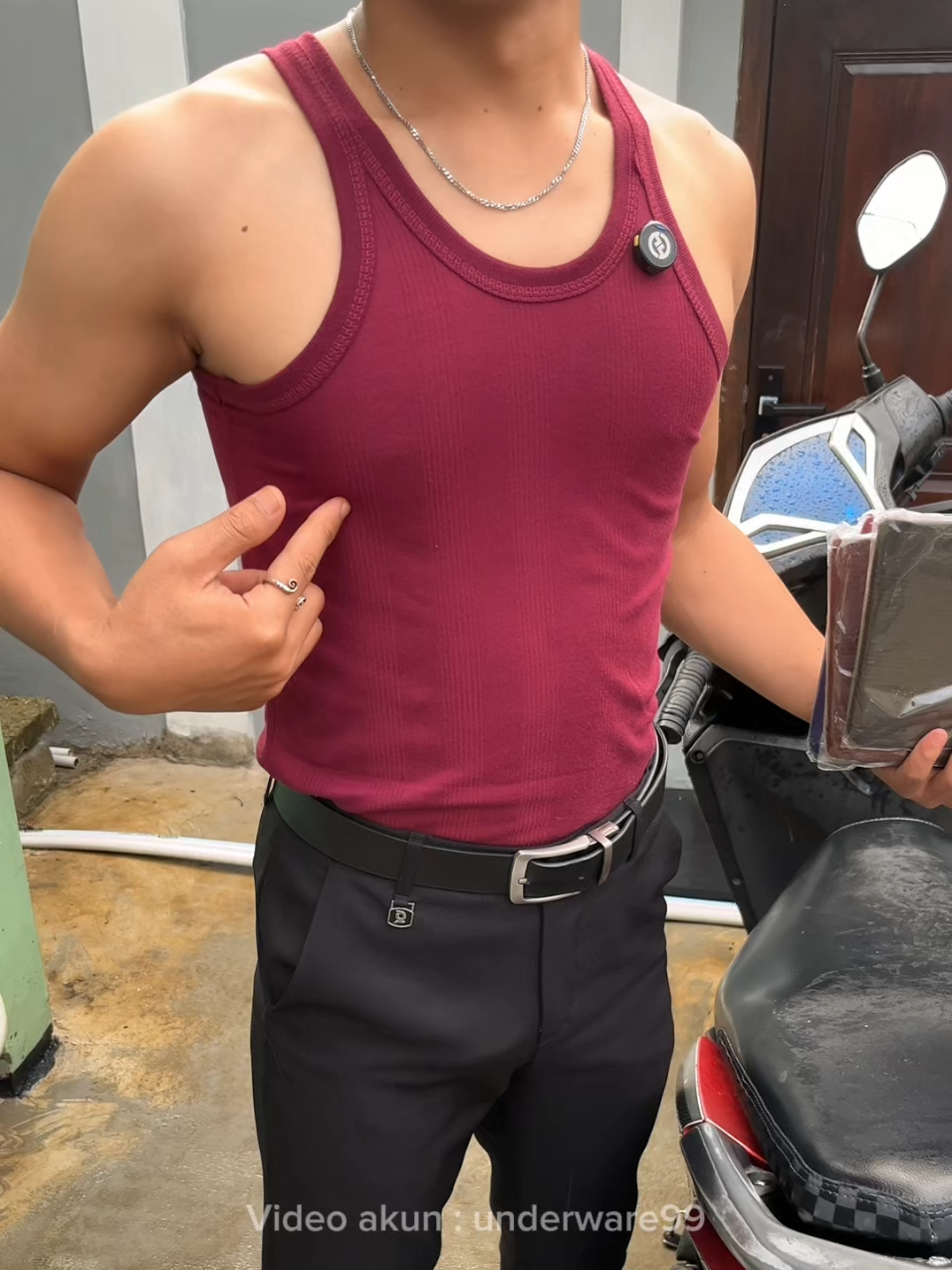 kaos dalam singlet pria dewasa isi 5 pcs harga cuma 50 ribuan aja sudah bisa cod #fyp #wibgajian #paydaysale #rekomendasi #pakethemat #kaosdalam #singlet 