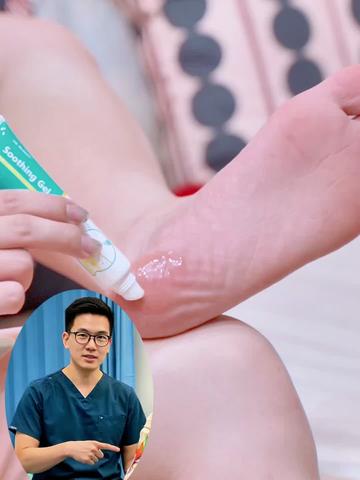 Chăm sóc gót chân với Gel làm dịu DR.RERDIA, thành phần tự nhiên từ nhân sâm, gừng, ngải cứu.