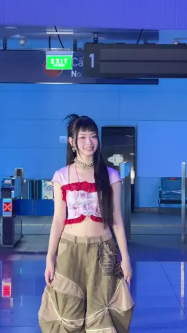 Fancam cho fan của em bé nè 🥰🥰🥰 Mọi người coi mv “ĐỪNG LO” chưaaa 3 layout makeup xinh hông cả nha mọi ngừoi support em bé nha  Makeup by meeee  #xuhuong #viral #anhsangaza #dunglo #lienquanmobile 