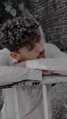 @Udas 🥺 larka🥺🥺 @Udas😔 Larki👸🏻 @SherAli writer @ibrar.alam7 @Fazalrabi 6297  miss you H.......🥺🥺😞😞😔😔
