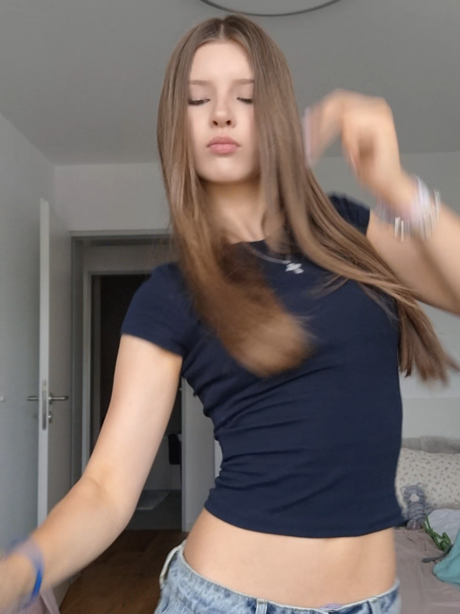 didnt know wich ones better so ill post both👍 #Mila #dancechallange #foryoupage #dance #dancer #outfitcheck #Milaaa #fyp #follow #viral #trend #russia #russian #russiangirl #girl #🇷🇺 