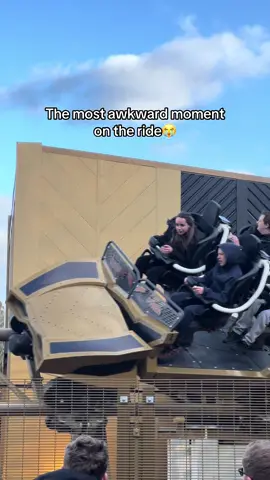 Even worse when you see someone recording you😭  #themepark #amusementpark #rides #rollercoaster #thrillseeker #thrill #thorpepark #thorpeparkresort #hyperia #hyperiathorpepark #lifthill #prelift 