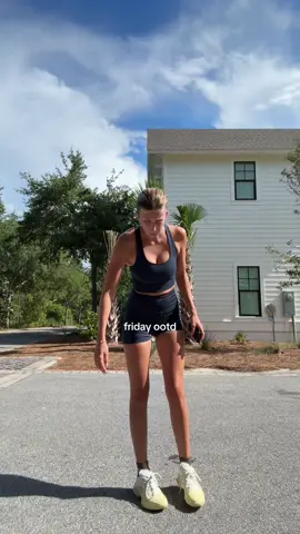 taking today off from work!!! #OOTD #friday #Summer #athleisure #Fitness #morningwalk #routine #fitcheck #outfitinspo #outfits #postgrad 