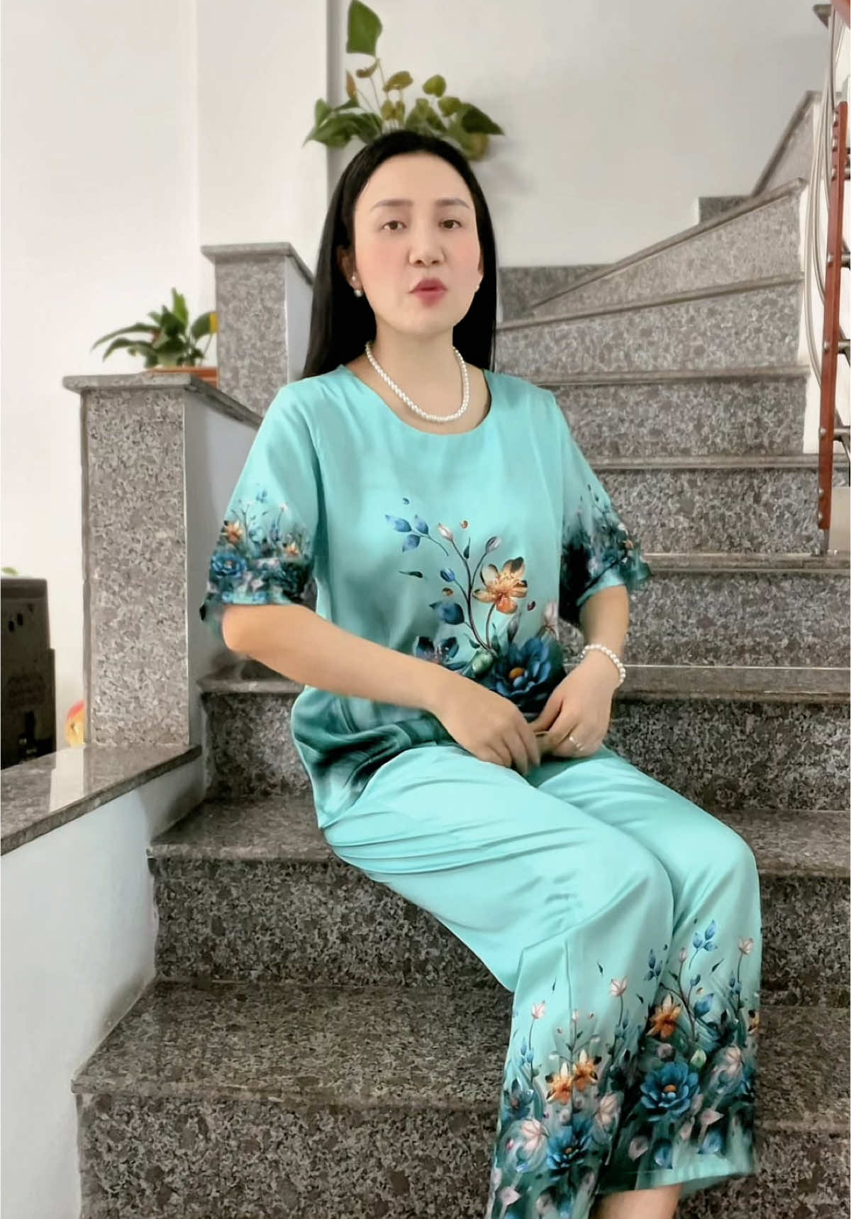 Mềm sang mẹ thích lắm ạ #dobonu #dobomacnha #dobotrungnien #dobotangme #thoitrangtrungnien #thoitrangnu #fyp #xuhuong 