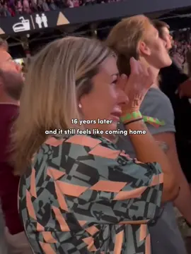 their concert’s heal me 😭❤️ 🎵 Don’t Look Back in Anger - Oasis #oasisreunion #oasis #oasislive25 #oasislive #oasisedit #oasisconcert #concert #live #band #performance #dontlookbackanger #fyp #viral #foryou #nostalgiaviral