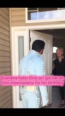 Elvis for grandmas birthday #elvis #elvispresley #dank #meme #funny #viral #viralvideo #fyp #foryoupage #foryou 