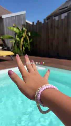 𝐒𝐮𝐦𝐦𝐞𝐫 𝐃𝐈𝐘 🌺☀️🎀 #Summer #bracelet #clean @actionfrance