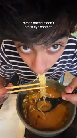 forehead to forehead🍜