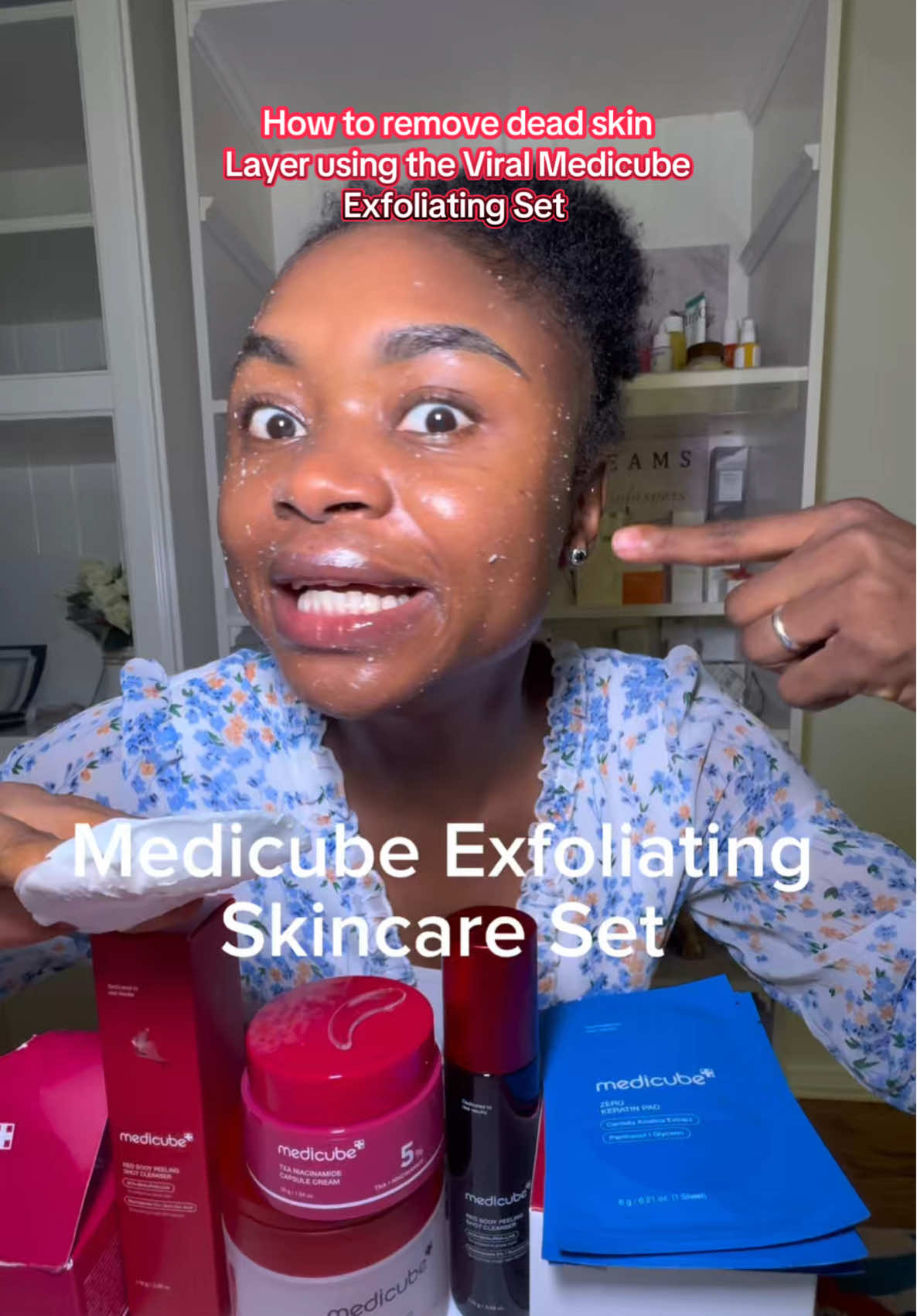 This is how to use Medicube  No More Bumps Exfoliating Korean skincare set. This will instantly exfoliate your skin and remove all dead skin layer. You will instantly see the results. If you are new to exfoliating, start with ones a week. @medicube US Store @medicube global  #medicubeskincare #medicubeexfoliatingset #medicubenomorebumps #exfoliante #aishaskns #superbranddaydfyd #SuperBrandDay 
