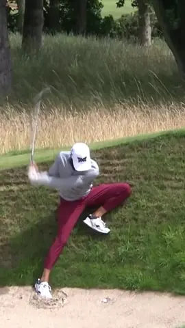 have you ever tried this one? #golf #PGATOUR #awkward #SabrinaCarpenter 
