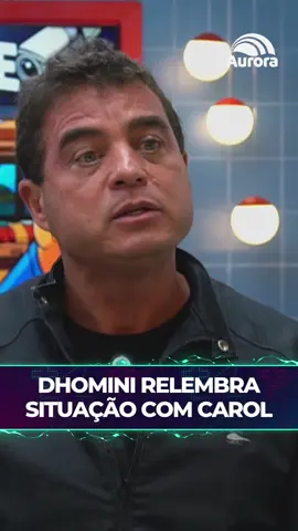 Na #LiveDosFinalistas, Dhomini analisa a situação e aponta que deveria ter usado outras palavras contra Carol: 