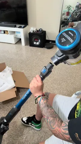 I love my new vacuum♥️ vacuums on rugs and  hard floors,  Get it don’t get I got it for free ♥️🙌 🛒 ##tiktokshop##shopping##vacuum##cordless #t#tiktokviralv#viralh#housethingsp#povn#newyorkt#tiktokmademebuyitb#buymex#xcyzbax#xyzbca
