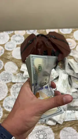#tiktokarab #fyp #foryou #fypシ #money  #شعب_الصيني_ماله_حل😂😂 #الامارات_العربية_المتحده🇦🇪 #الكويت🇰🇼 #سلطنة_عمان🇴🇲 