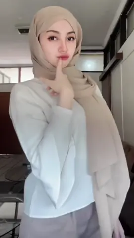 sinii 🤪 #virall #fypシ゚viral #viraltiktok #viral #evanurasyifa 